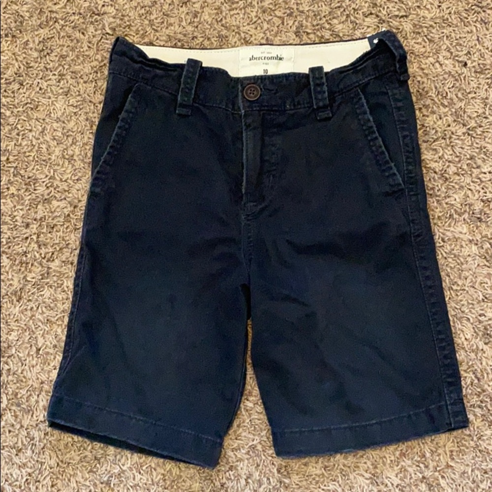 Kids Black Abercrombie Cargo Shorts. NWT!!